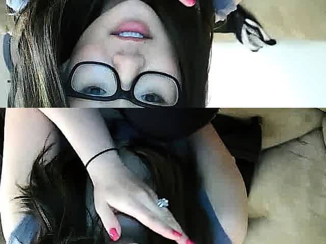 Asian Webcam Slut Strips and Rubs Her Pussy