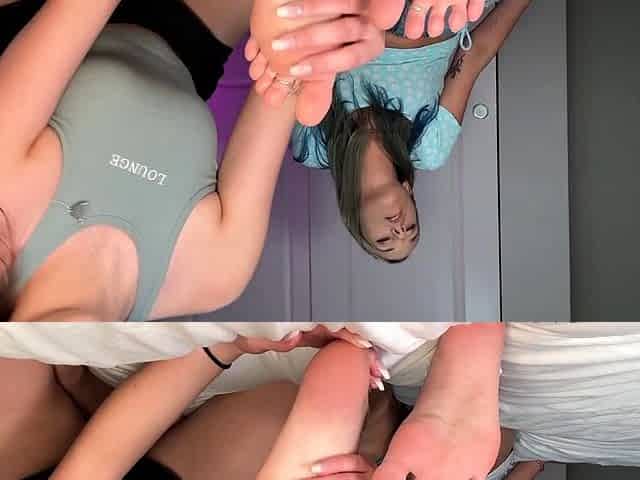 first ever girl on girl worship with -cosmicstarlight
