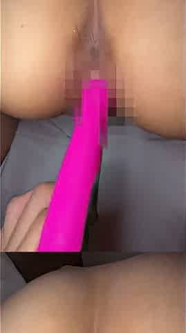 A Female Manager Of A Basketball Club Who Is Innocent But Interested In Sex!
