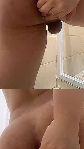 I love fisting my constricted Dark hole ;)
