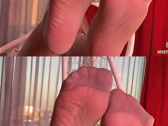 Nylon soles: U see, I tease. Who's indeed the prisoner here? Have a fun my silky nylon feet and ass