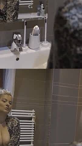 Deepthroat Queen: No Gag Reflex, Just