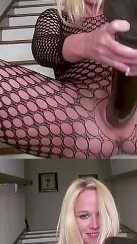Monster Dildo Pussy Stretching