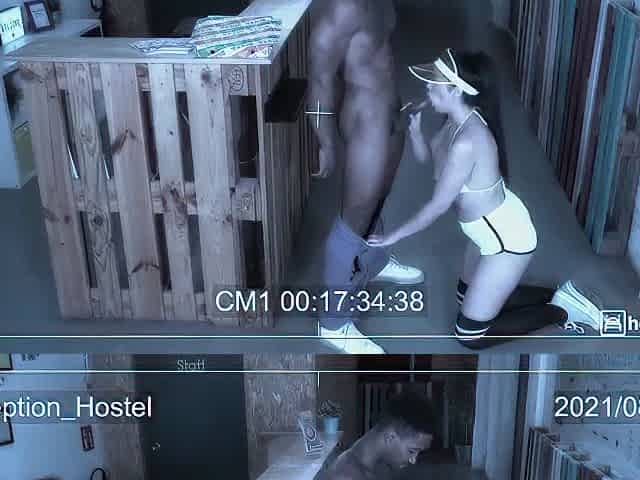 Bbc Takes Pizza Delivery Girl - Big Dick