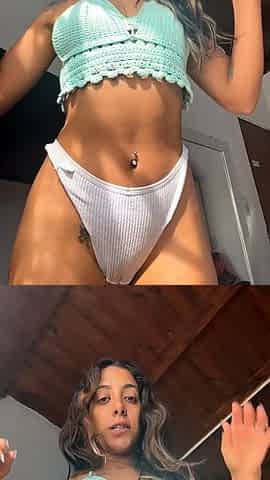 Sexy hottie Anetta Keys enjoys a solo toy masturbation