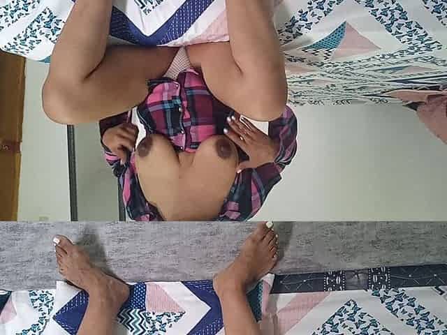 Shameless!! Stepmom Squirting on Her Pussy and Bouncing Ass