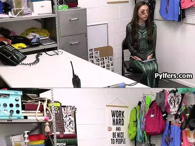 Alien penis and the real thing for luscious theif