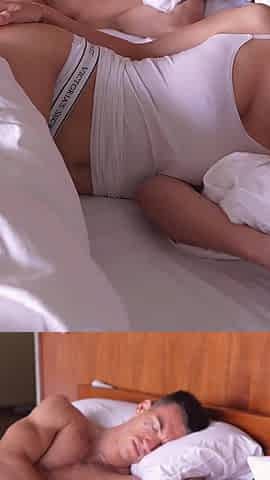 I Just Shared a Bed with My Cute Stepsister, Well, We Had an Amazing Fuck Next Morning!