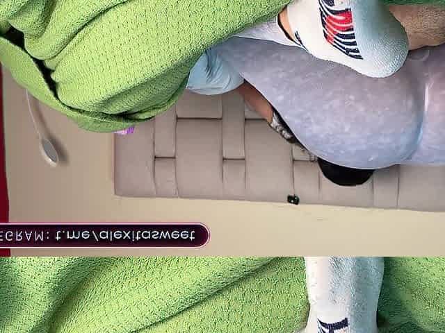 Large booty latin babe demands raw rod worship