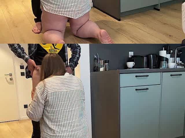 I guide my stepmom's head so I can cum faster