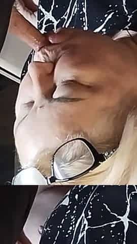 After a Deep Blowjob, the Mother-in-law Spat Out the Sperm