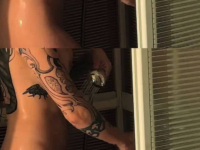 She got so horny while taking a shower and made me cum in