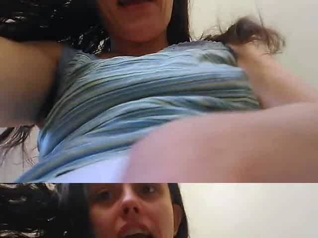 Wet Hairy Pussy - German Amateur Solo Webcam Orgasm