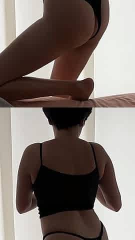 Veo a Mi Latina Hermanastra Tomadose Fotos Sexis Para Su Novio, a Cambio De No Acusarla Con Nuestros Padrastros Se Deja Follar.