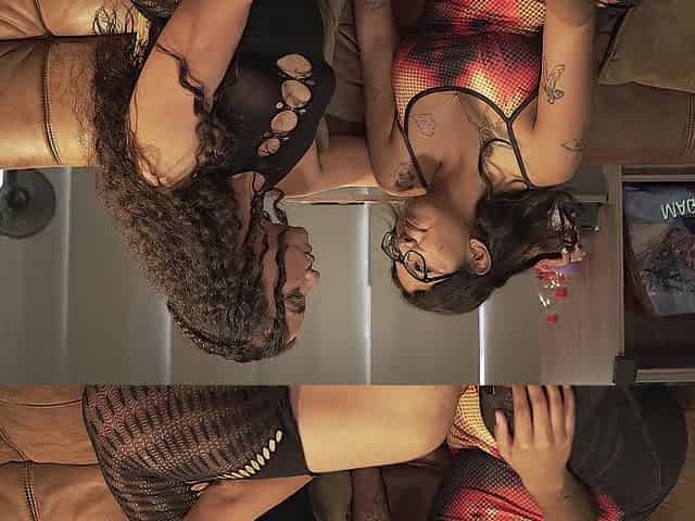My GF invite the neighbour over and that babe bang her in the bed!