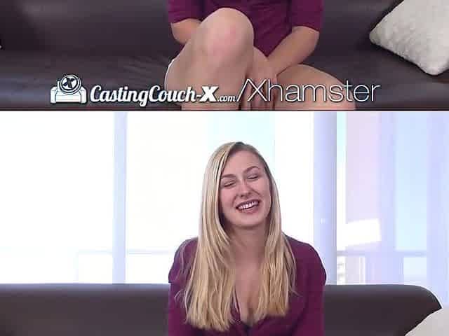 Casting Bed-X Blond cheerleader shows off on webcam