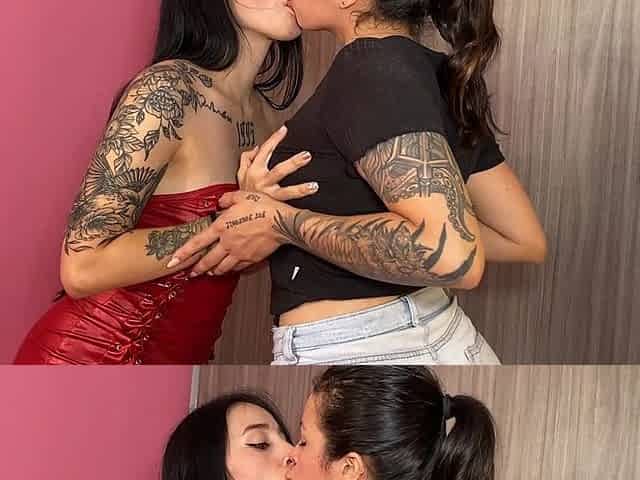 Big Ass Lesbians Suck Each Other's Ass Acrobatically