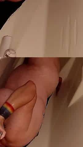 Voyeur Shower Peeping on MILF POV