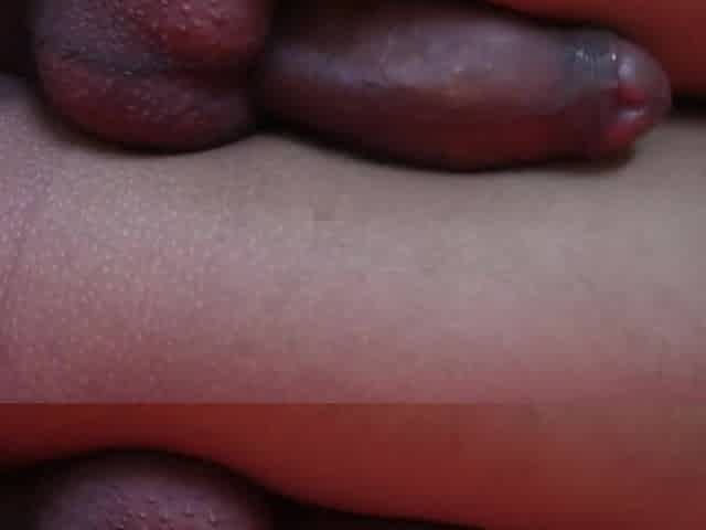 Hhmmmm Piernas Llenas de Lechita - Alex CUM