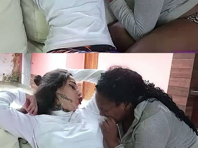 LICKING LATINAS FEET - LUA - Armpits, ass, sneakers, socks