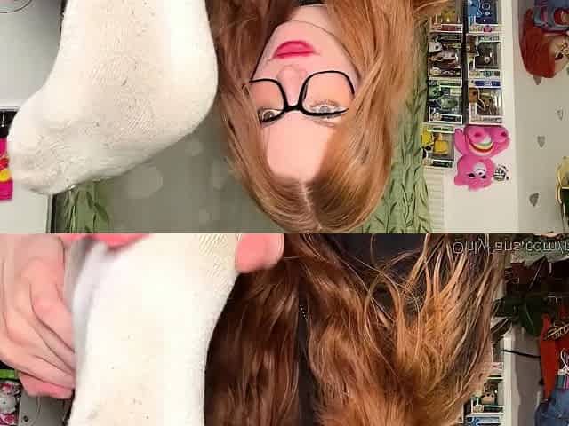 Redhead hottie with foot fetish does hot footjob and blowjob
