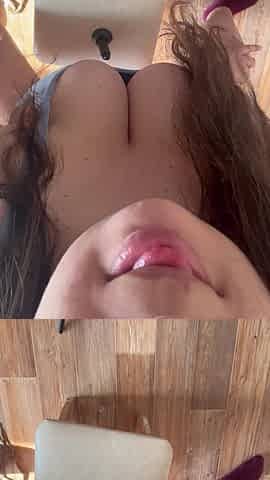 Sexy Latin babe beauty played with tiny ramrod