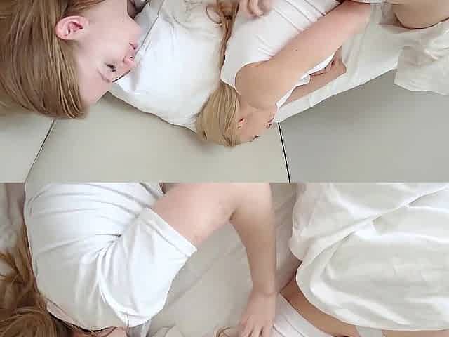 I Love It when My Girlfriend Wakes Me Up with Her Little Fingers