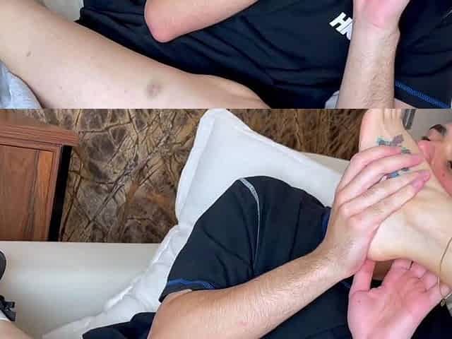 Foot fetish cumload with brunette