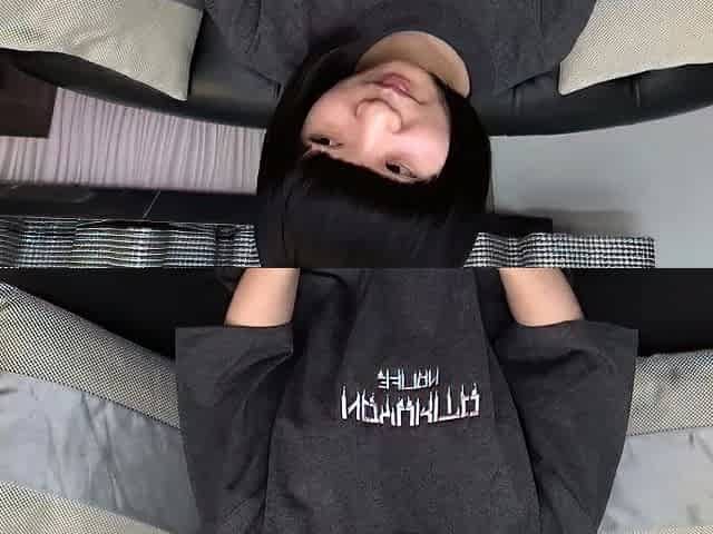 Japanese teen fingered in the clinic