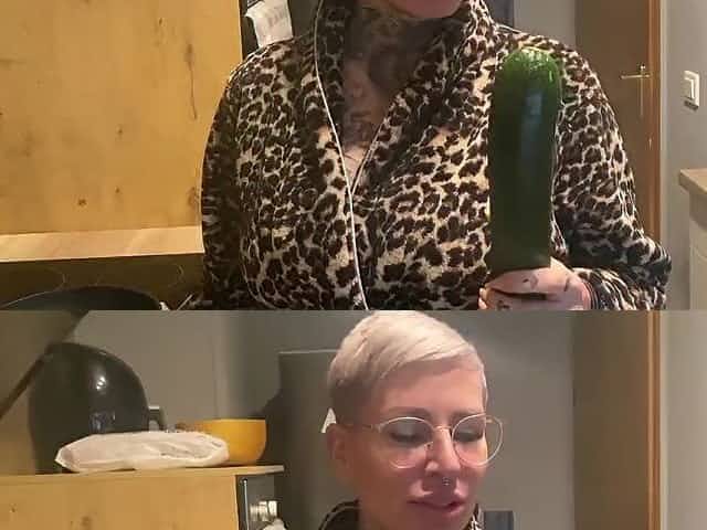 Cunt stuffed with XXL vegetables!
