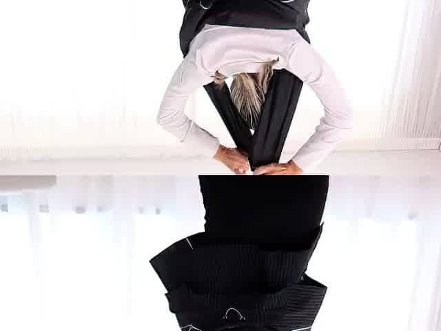 A sexy and smelly surprise for the schoolmate Lezdom