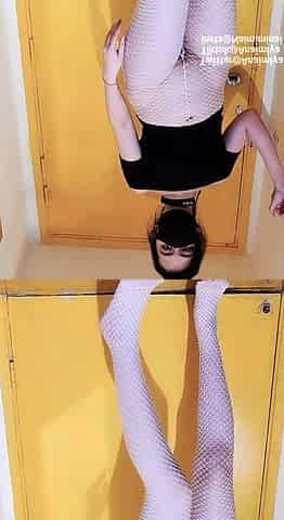 amateur vip ass masturbating on live webcam