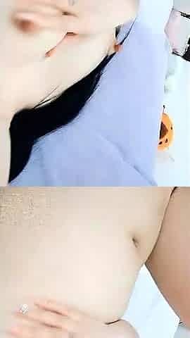 Amateur Asian Webcam Strip Masturbation