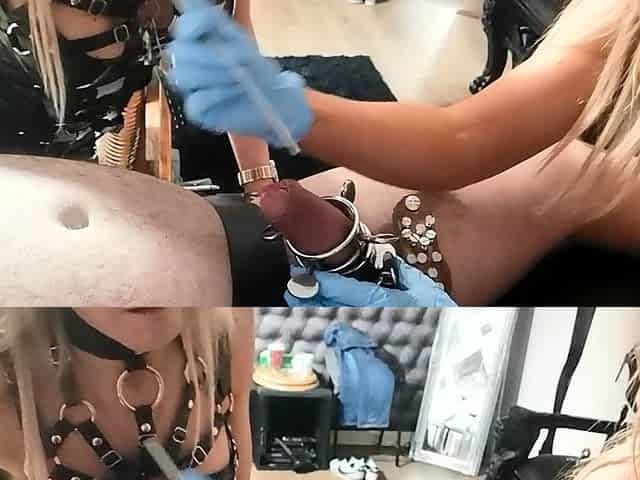 Anne sexy blonde babe anal toying and pussy fingering