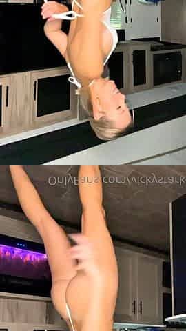 attractive white Vicky Stark nude pic Epic