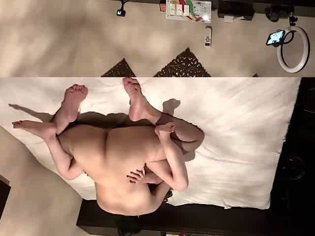 [Uncensored] I Creampied My Friend's Wife While Filming