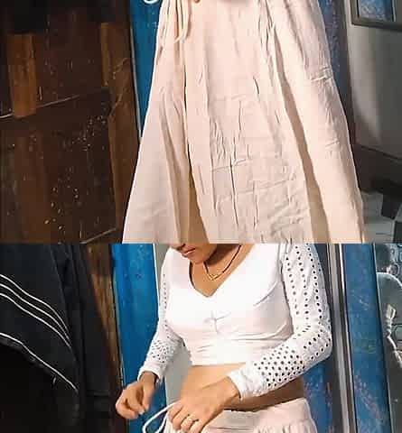 Malik Took Out the Water From the Pussy of Pembantu Roomah in Desi Gaya Dalam Audio Hindi