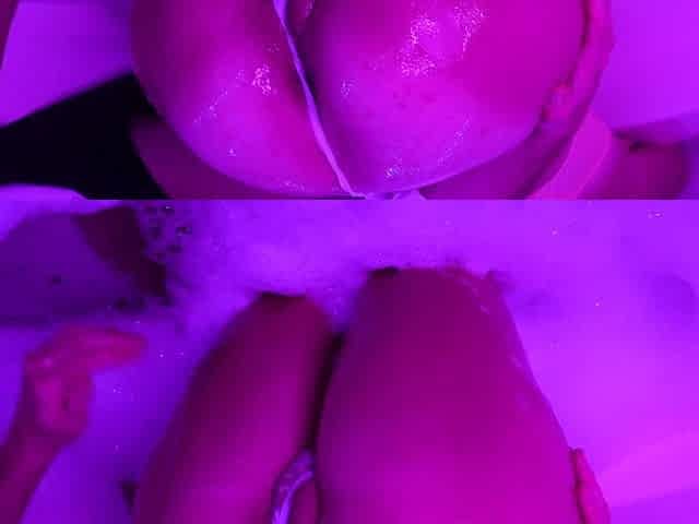 Fisting in the Bathtub Until She Squired From Her Stretched Pussy Squirting