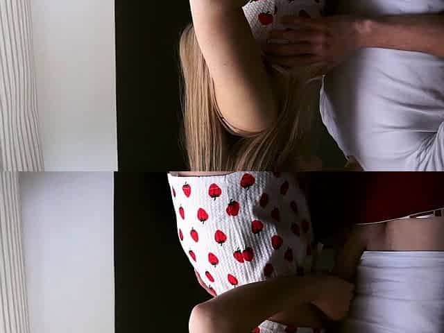 Brunette Teenage Blowjob babe