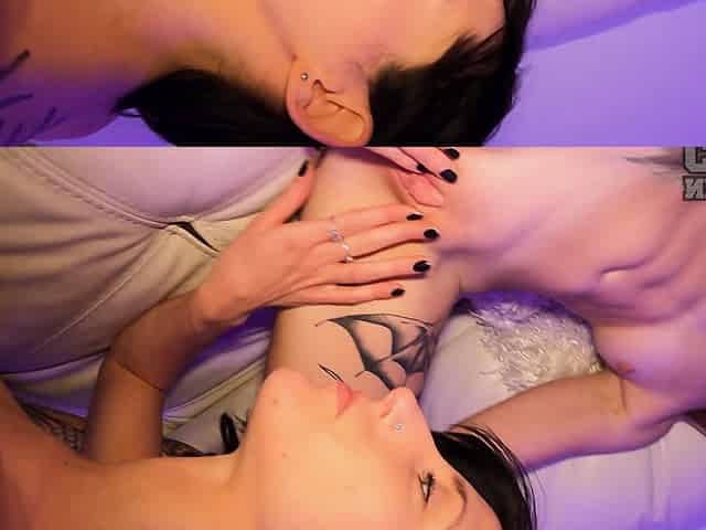 Lesbian 69 White Couch