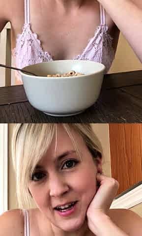 amateur blonde solo webcam