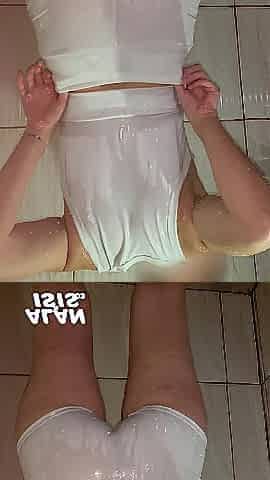 Hot moist-look in the shower