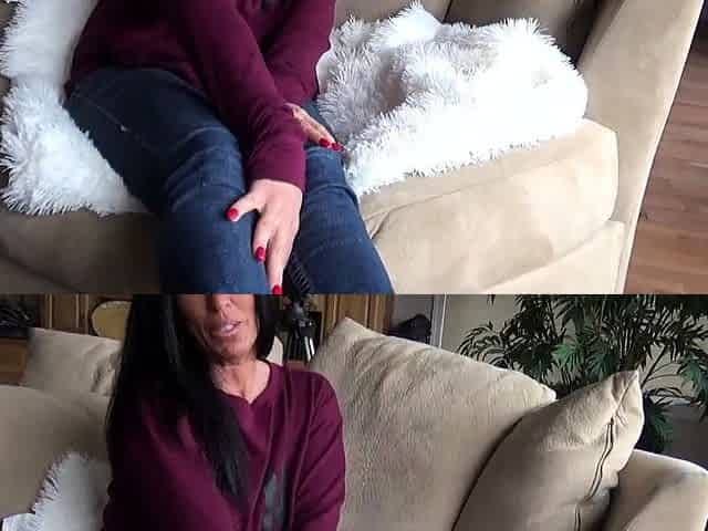 Flexible pale brunette with foot fetish does hot footjob