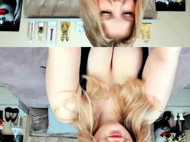 Big boob brunette masturbates on webcam