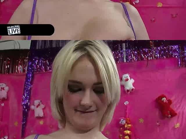 Siri Spins The Wheel For A Vagina Licking In advance of Get Sex-toy!