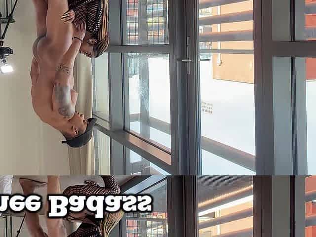Bang me on the window - Behind the scenes