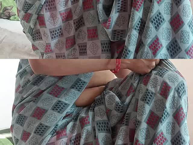 Bhabhi Talks Dirty to Her Husband Over Phone While Her Devar Fucks Her Wt Pussy From Behind