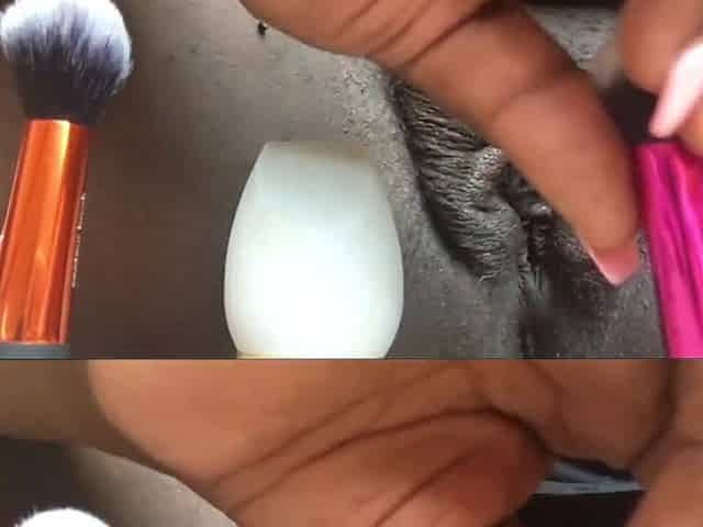 (Messy Talk) Black big beautiful woman Squirt With Make Up Brushes In Snatch and Butt