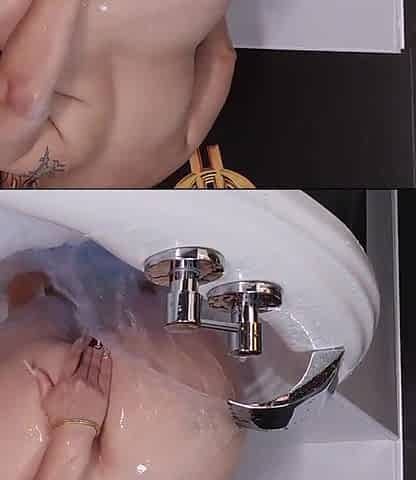 OLDER WENCH IN THE JACUZZI