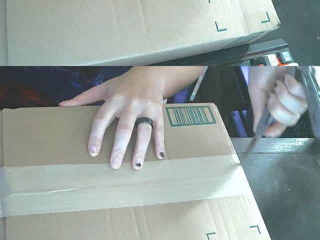 Nerdy Gamer Beauty Gets an xmas gift and Shoves 2 GPUs in her Giant Box_uncensored_full.mp4